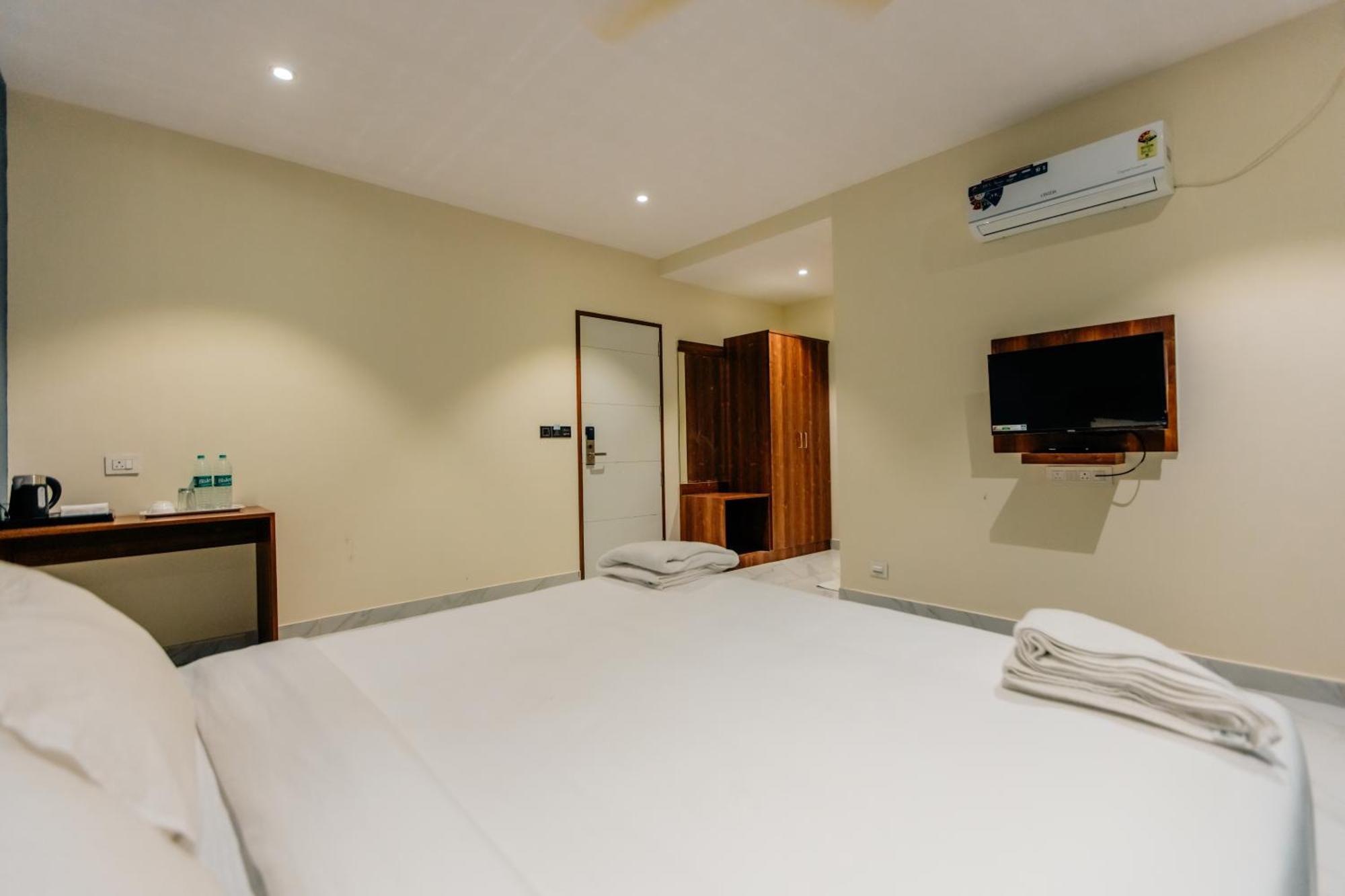 No 7 Vista Hotell Bangalore Exteriör bild
